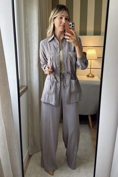 Conjunto Vânia Cinza MG8: Parka e Pantalona em Viscose – Visual ...